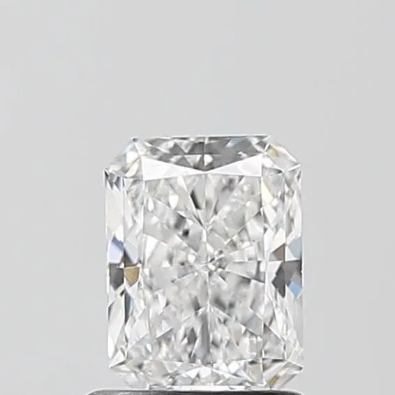 0.90ct Radiant Lab Grown Diamond (Colour D, Clarity VS1, IGI Certified)