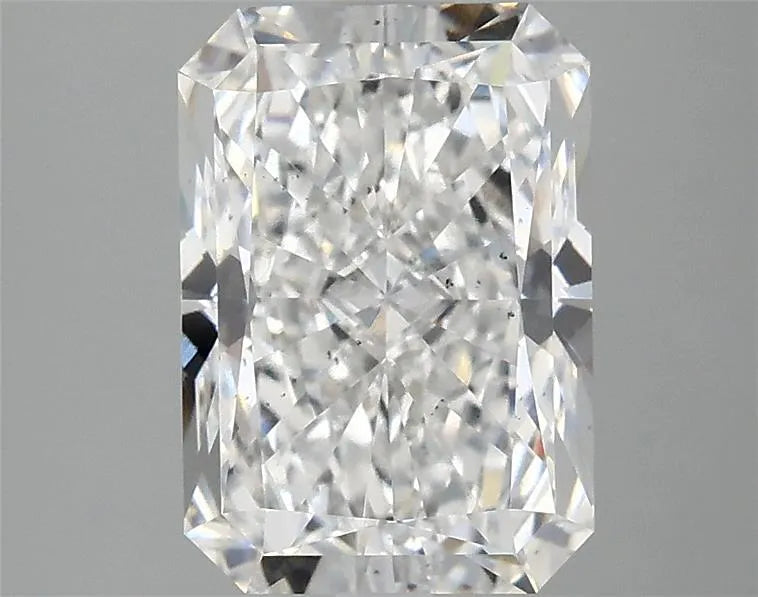 2.59ct Radiant Lab Grown Diamond (Colour E, Clarity SI1, IGI Certified)