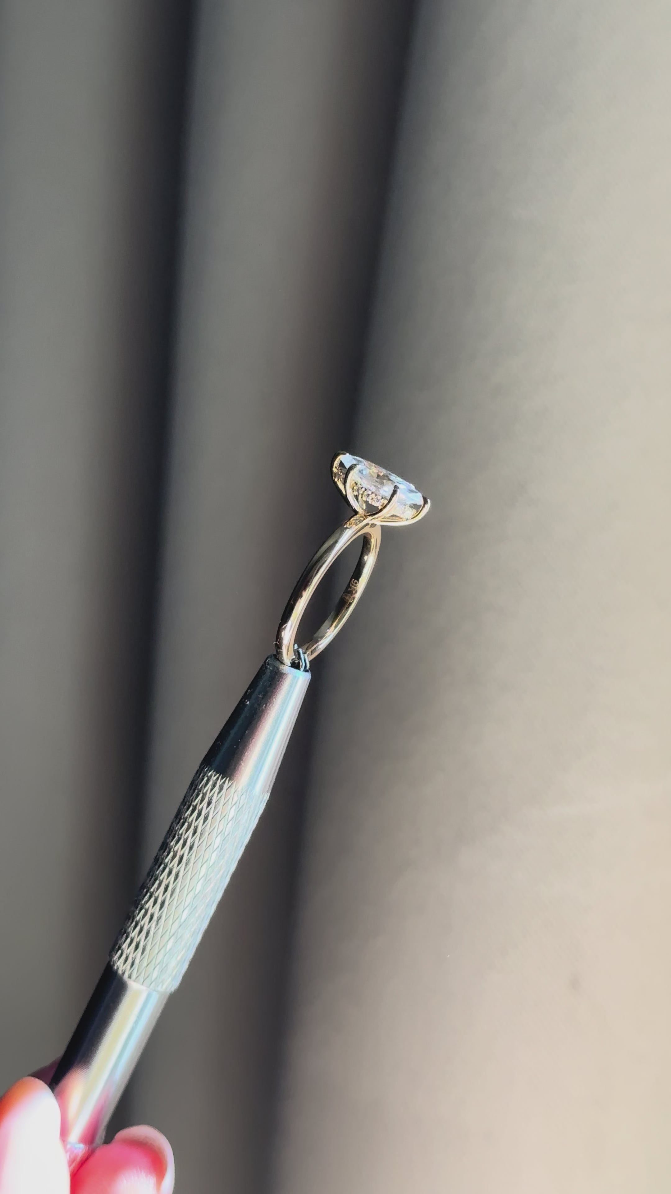 Solitaire with Hidden Halo